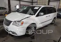2012 Chrysler TOWN & COUNTRY фото