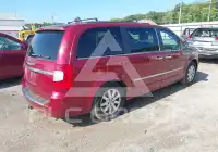 2012 Chrysler TOWN & COUNTRY фото