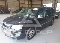 2012 Chrysler TOWN & COUNTRY фото
