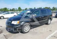 2012 Chrysler TOWN & COUNTRY фото