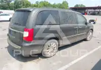 2012 Chrysler TOWN & COUNTRY фото