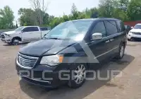 2012 Chrysler TOWN & COUNTRY фото