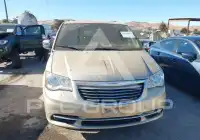 2012 Chrysler TOWN & COUNTRY фото