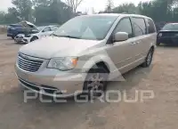 2012 Chrysler TOWN & COUNTRY photo