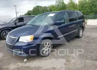 2012 Chrysler TOWN & COUNTRY фото