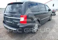 2012 Chrysler TOWN & COUNTRY photo