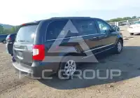 2012 Chrysler TOWN & COUNTRY photo