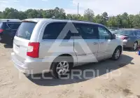 2012 Chrysler TOWN & COUNTRY фото
