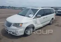2012 Chrysler TOWN & COUNTRY фото