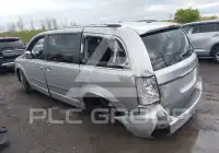 2012 Chrysler TOWN & COUNTRY фото