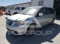2012 Chrysler TOWN & COUNTRY фото