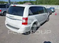 2012 Chrysler TOWN & COUNTRY фото