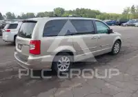 2012 Chrysler TOWN & COUNTRY фото