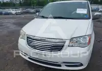 2012 Chrysler TOWN & COUNTRY фото