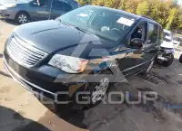 2012 Chrysler TOWN & COUNTRY photo