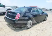 2012 Chrysler 300 photo
