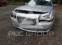 2012 Chrysler 300 фото