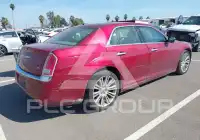 2012 Chrysler 300 photo