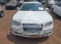 2012 Chrysler 300 фото