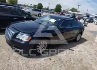 2012 Chrysler 300 photo