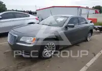 2012 Chrysler 300 фото