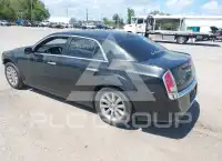 2012 Chrysler 300 фото