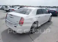 2012 Chrysler 300 фото