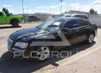 2012 Chrysler 300 фото