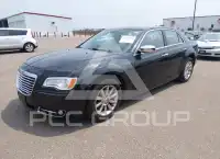 2012 Chrysler 300 фото
