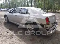 2012 Chrysler 300 фото