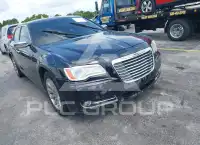 2012 Chrysler 300 photo
