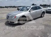 2012 Chrysler 300 фото