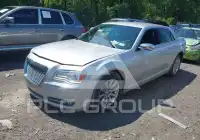 2012 Chrysler 300 фото