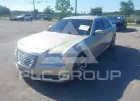 2012 Chrysler 300 фото