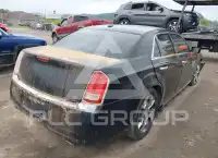 2012 Chrysler 300 фото