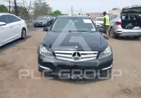 2012 Mercedes Benz C 300 фото