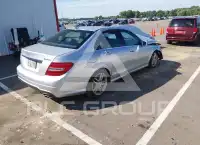 2012 Mercedes Benz C 300 фото