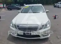 2012 Mercedes Benz E 350 photo