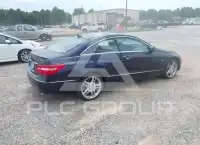 2012 Mercedes Benz E 350 photo