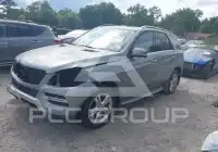 2012 Mercedes Benz ML 350 photo