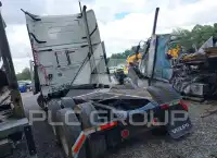 2012 Volvo VNL photo