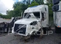 2012 Volvo VNL photo