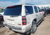 2012 GMC YUKON photo