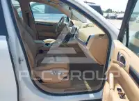 2012 Porsche Cayenne photo