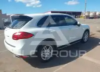 2012 Porsche Cayenne photo
