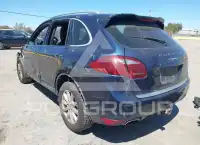 2012 Porsche Cayenne photo