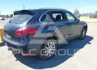 2012 Porsche Cayenne photo