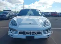 2012 Porsche Cayenne photo