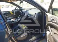 2012 Porsche Cayenne photo