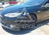 2012 Tesla Model S фото